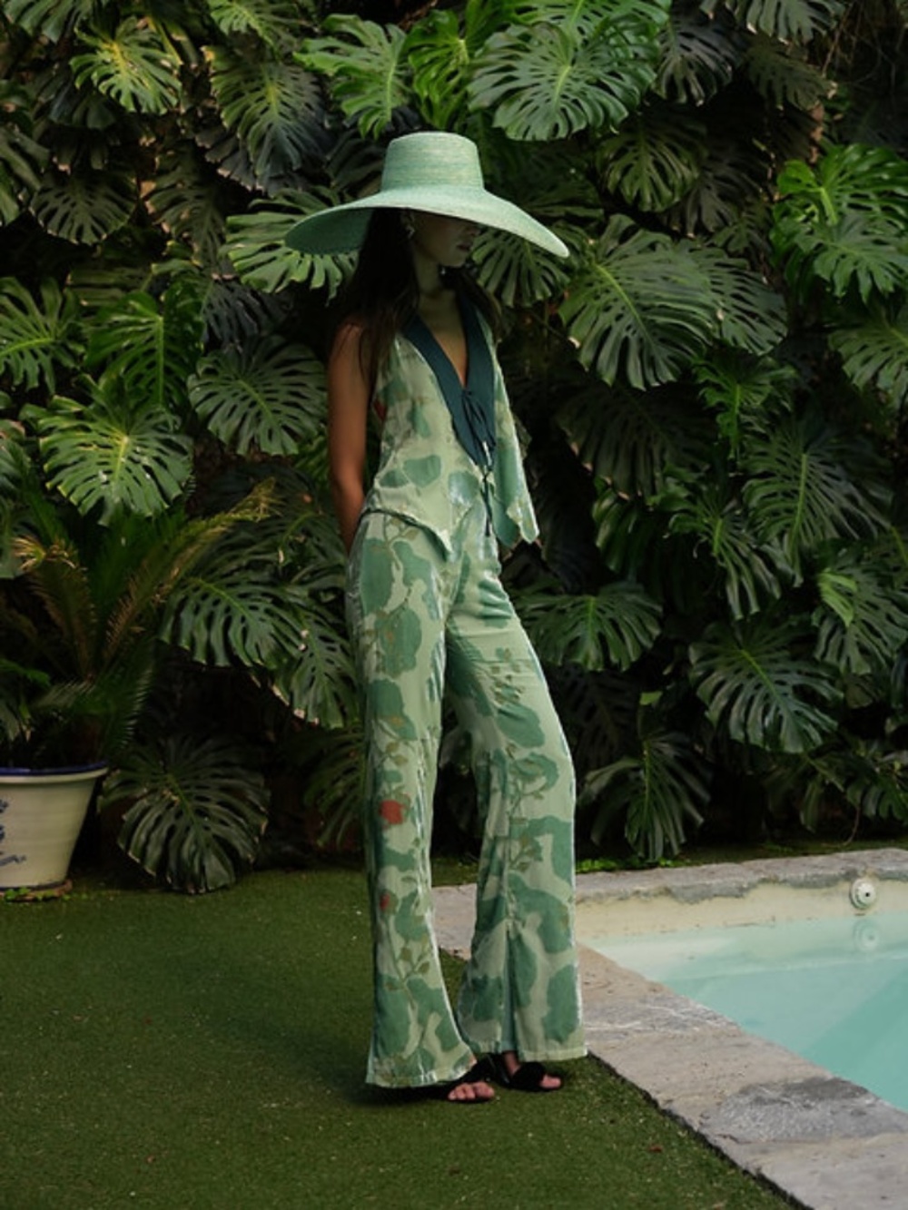Claw the Label La Piazza Set NWT Green Floral Silk Pant Set Wedding Guest Resort - Picture 2 of 16